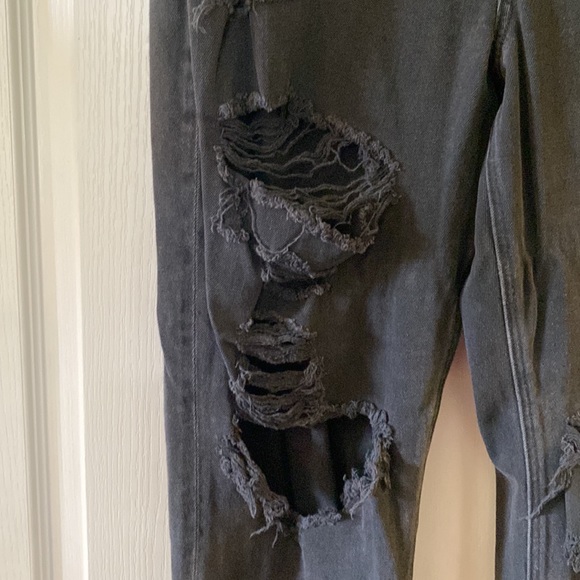 American Eagle distressed jeans - Picture 2 of 7